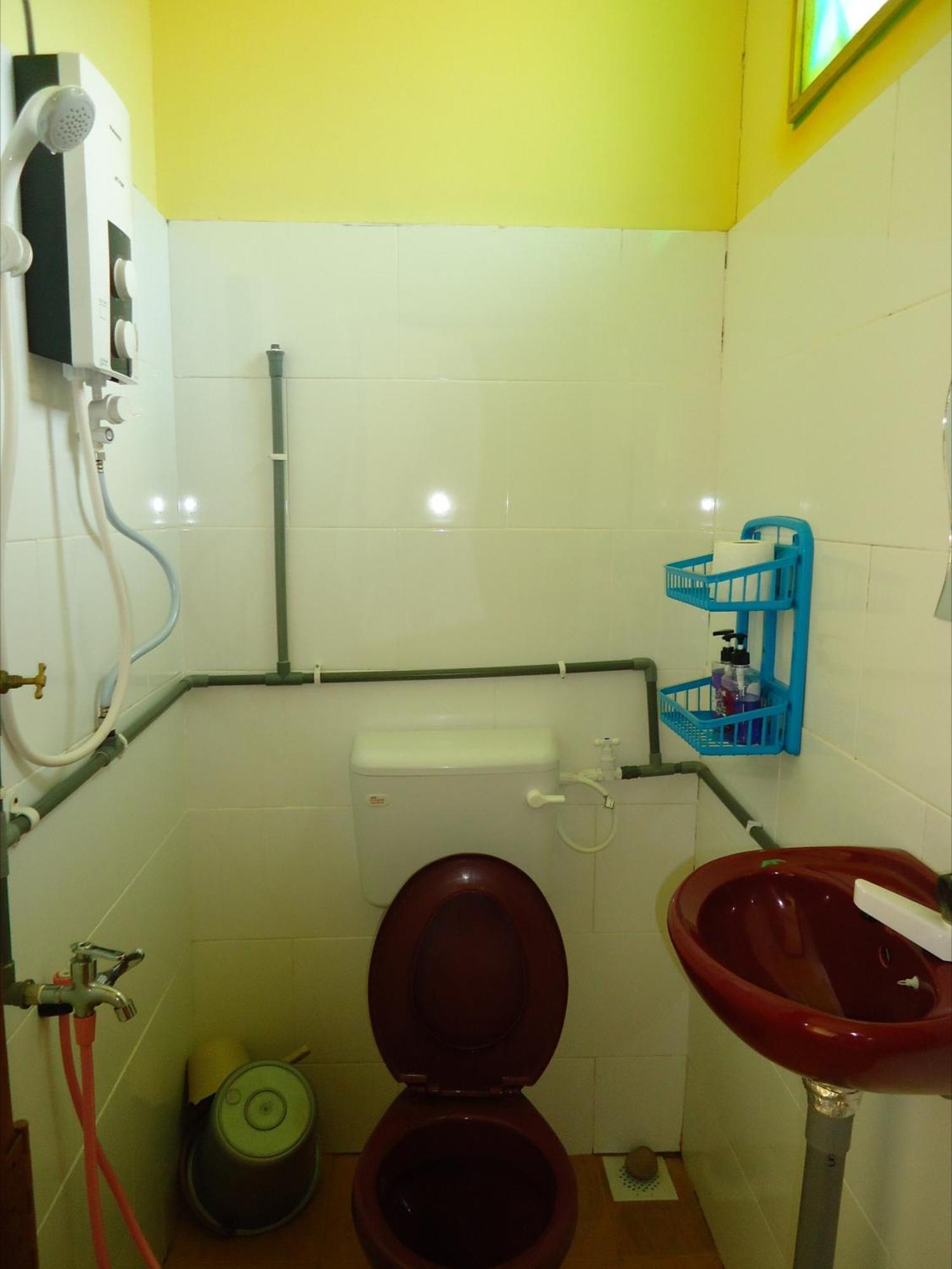 קואלה טהאן D'Pinggir Guest Room מראה חיצוני תמונה