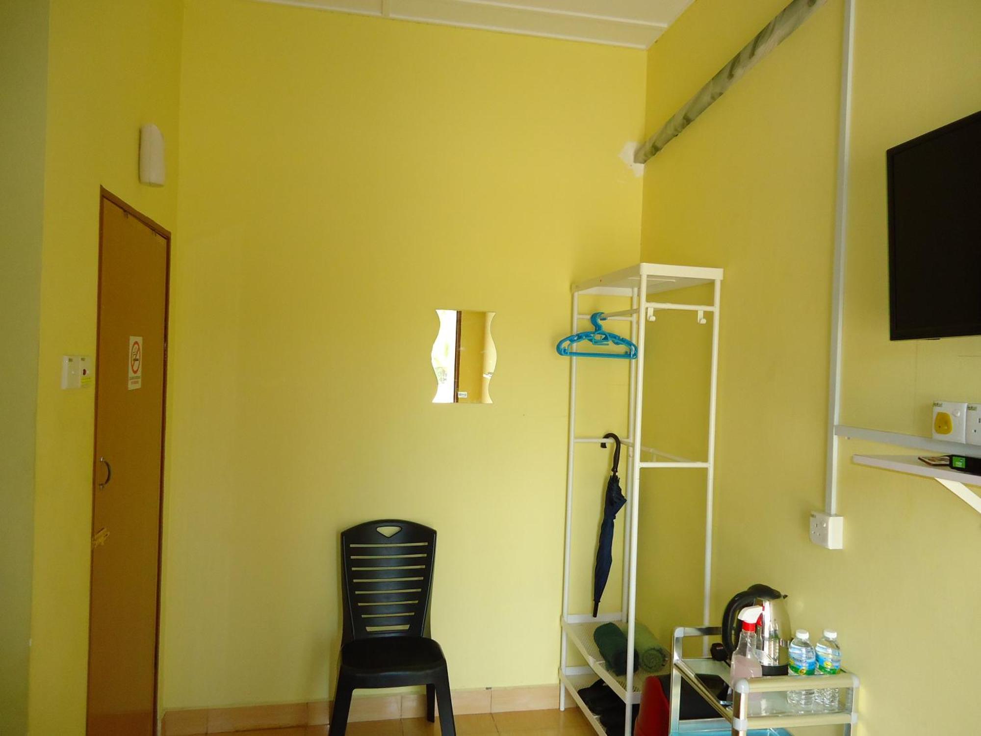 קואלה טהאן D'Pinggir Guest Room מראה חיצוני תמונה